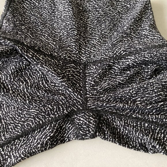 Lululemon Wunder Under Leggings / Tights / Pants (black & white) Luon, High rise - Picture 5 of 8
